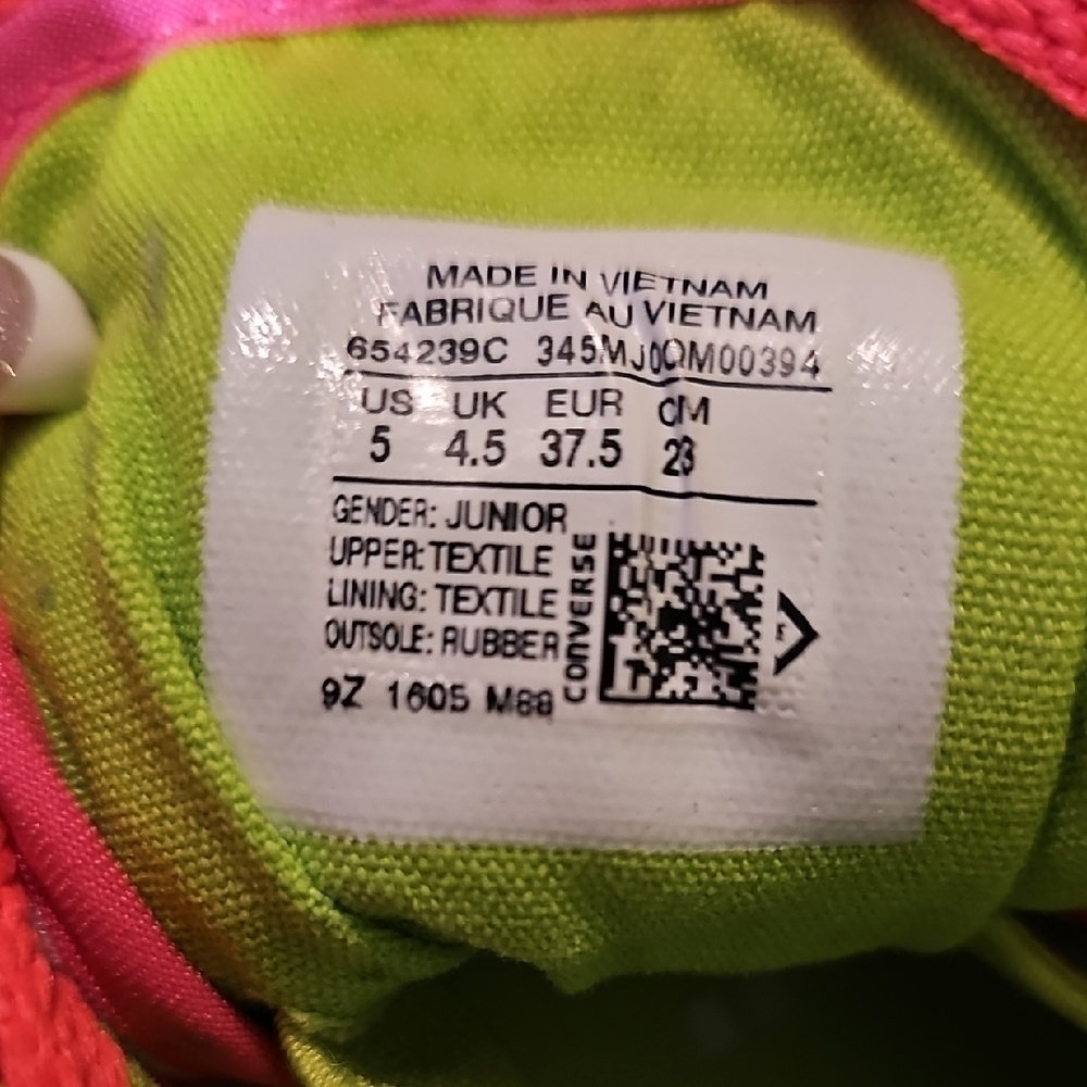 Converse NWOT Girls Chuck Taylor All Star Colorful High-Top Sneakers NEW Size 5 - Picture 3 of 10